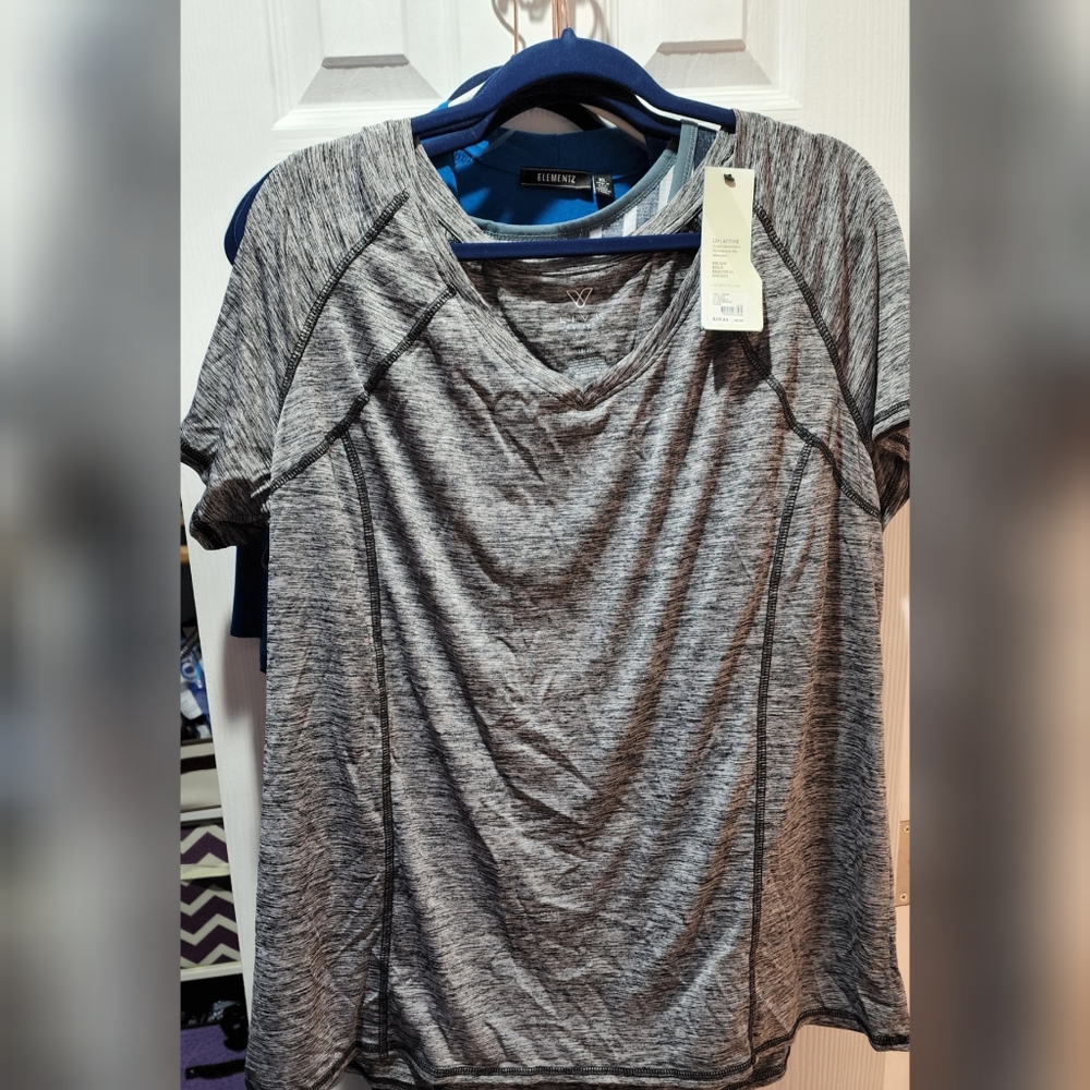 Livi Active tee